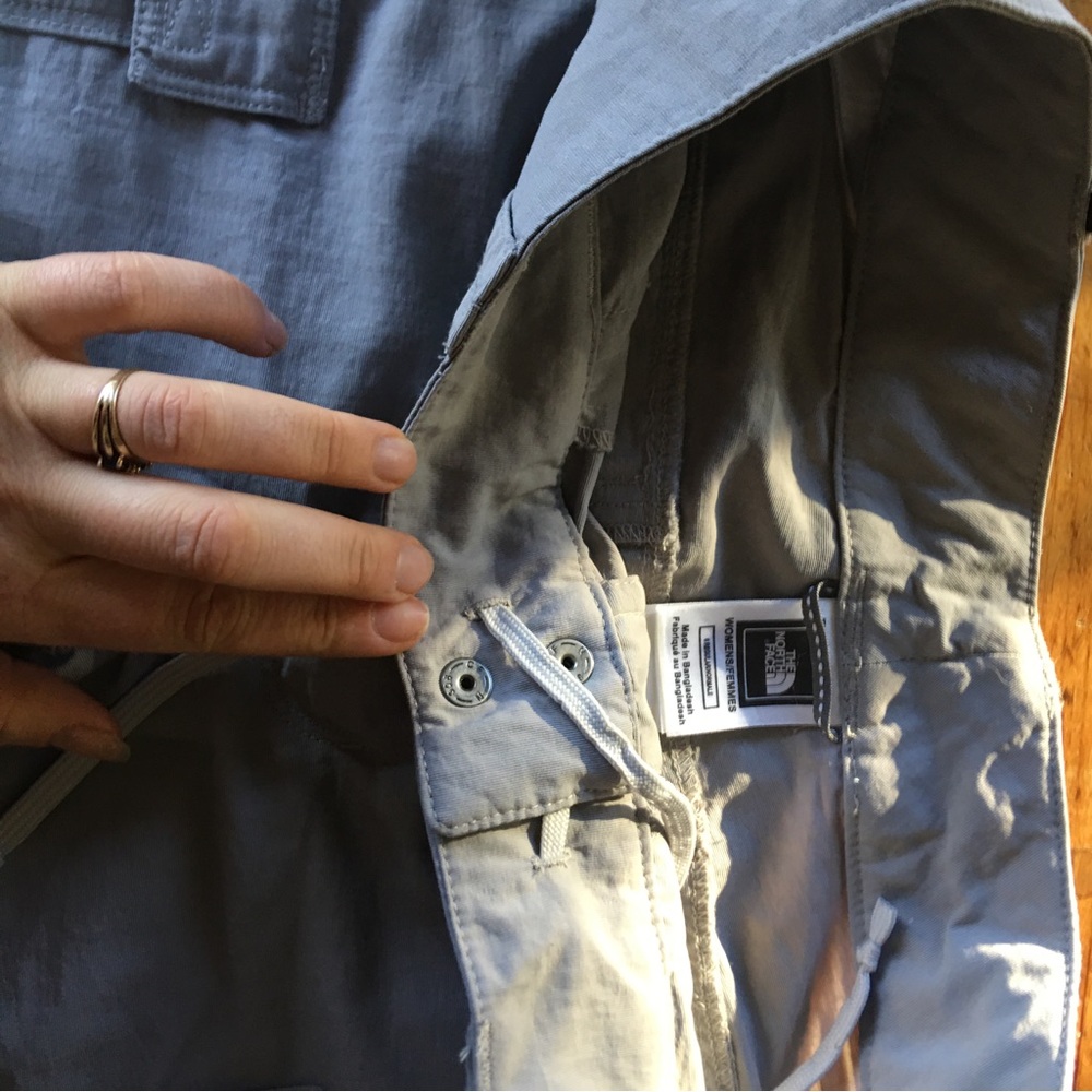 North Face hiking shorts. Light weight, moisture wicking material. Mid thigh.